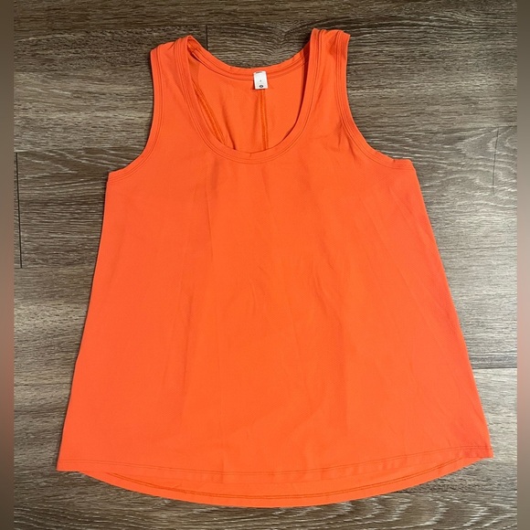 Lululemon Essential Tank Train in Warm Coral Size 4 - Picture 5 of 6